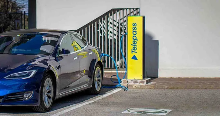 Telepass amplia i servizi di ricarica: arriva la partnership con Atlante