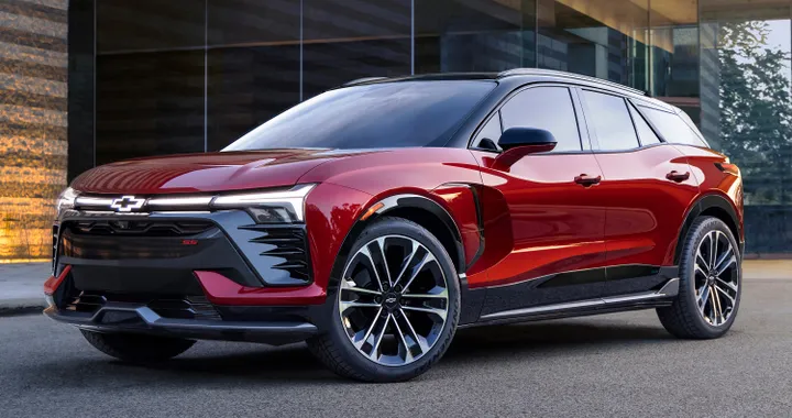 Chevrolet Blazer EV, il SUV elettrico sarà presentato il 18 luglio. Prima foto ufficiale
