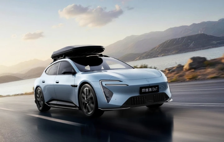 Avatr 06T, la nuova station wagon elettrica con tecnologia Huawei