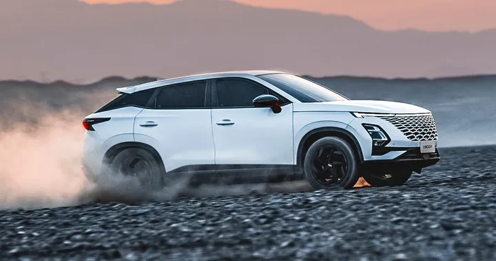Chery OMODA 5, il SUV elettrico cinese in Italia nel 2023. 450 km di autonomia