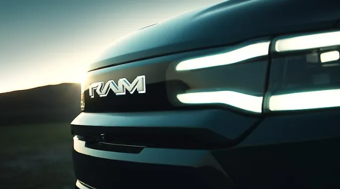 Ram, il primo pickup elettrico si chiamerà 1500 REV