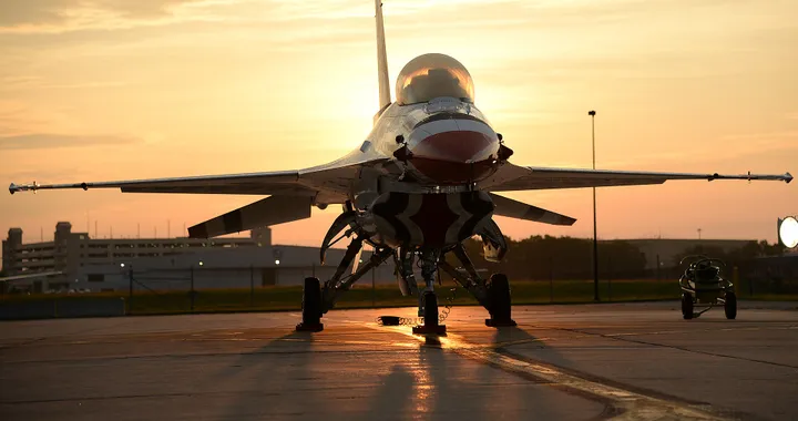 IA vs uomo: la battaglia (virtuale) tra F-16 ha un indiscusso vincitore