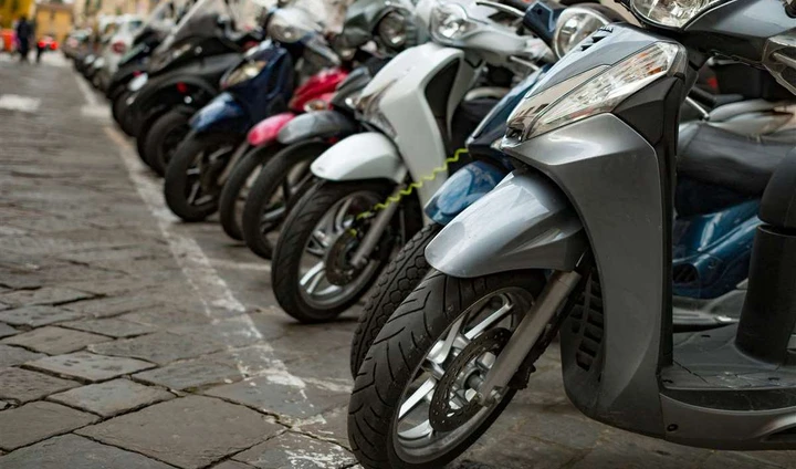 Il mercato delle due ruote corre con gli scooter: i dati di agosto 2026
