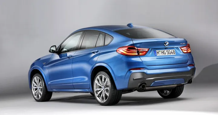 BMW M40i - foto