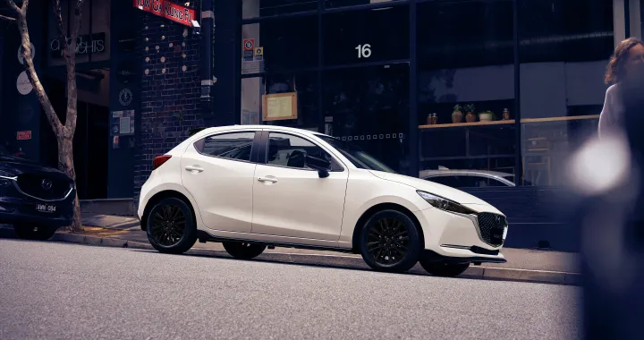 Mazda2 MY 2022 ufficiale: più efficiente, prestante e ricca nelle dotazioni