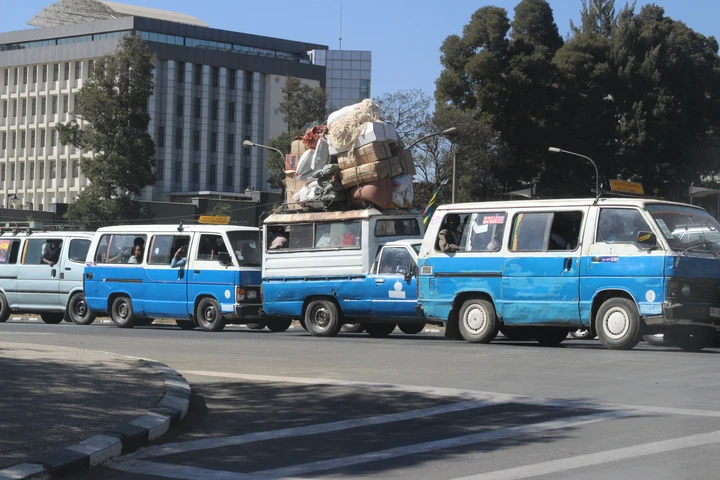 Perché l'Etiopia ha scelto di vietare l'importazione di auto termiche