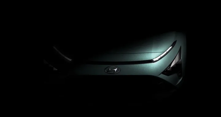 Hyundai Bayon: in attesa del debutto, il SUV compatto si fa vedere in alcuni teaser