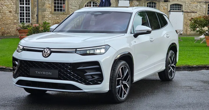 Volkswagen Tayron, ecco quanto costa il nuovo SUV a 7 posti