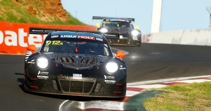 12 Ore di Bathurst, primo successo Porsche a Mount Panorama