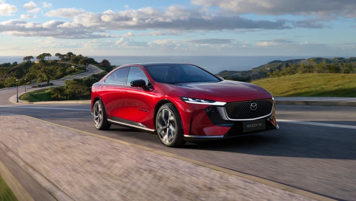 Offerta Mazda6e, arriva il Power Bonus: sconto, finanziamento e c'è un voucher ricarica di 1.000 euro