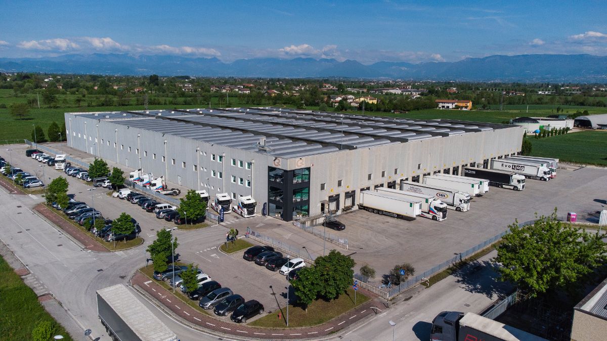 Tir, il pieno costa 250&euro; in più: una ditta di trasporti su 5 rischia di chiudere