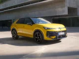 Volkswagen T-Roc 2026: primo contatto su strada con la nuova generazione | Video