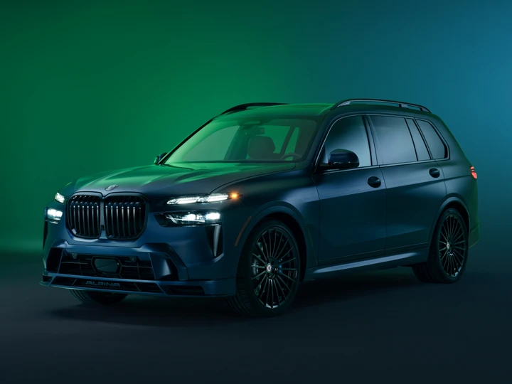 BMW Alpina XB7 Manufaktur: 120 esemplari per salutare un'icona