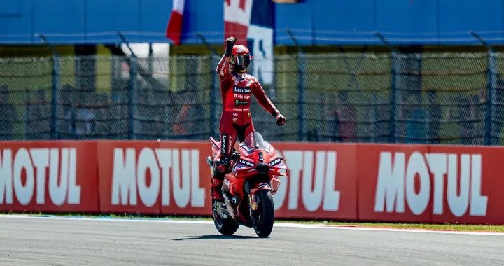 MotoGP, Bagnaia trionfa ad Assen e si porta a -10 da Martin