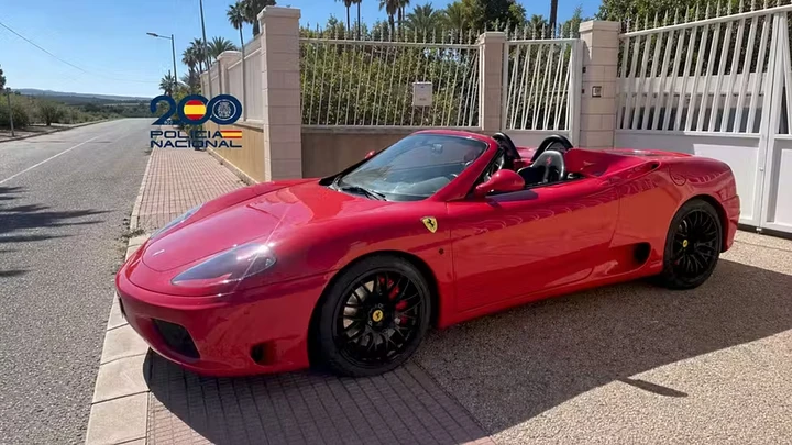 Ferrari 360 Spider a 30.000 euro? Qualcosa non torna e scatta il sequestro