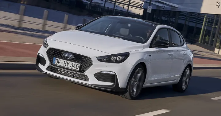 Hyundai i30 Fastback, disponibile con l'allestimento N Line