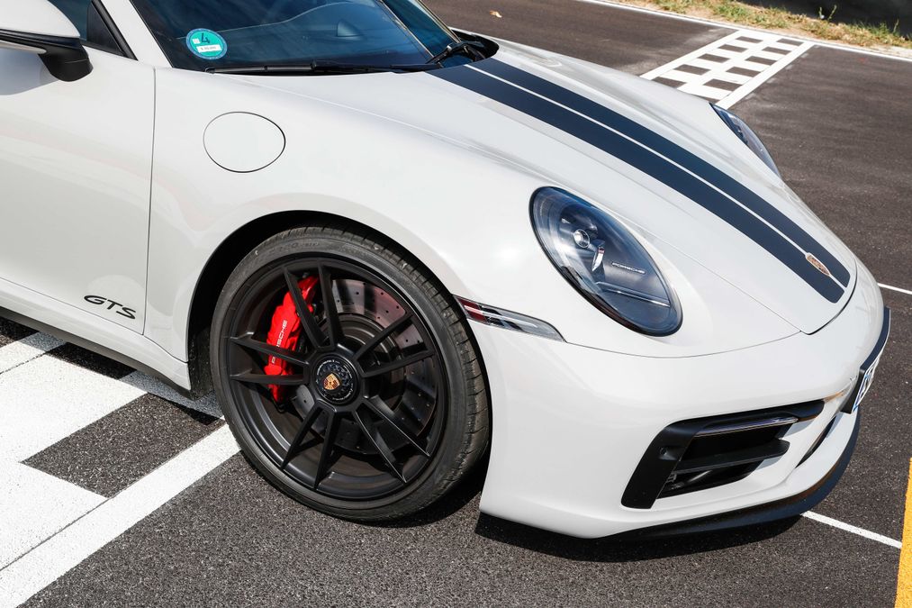 Porsche, basta un click e cambia la livrea: nuovo  &hellip;