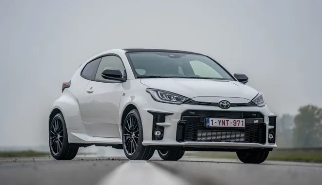 Toyota testa il cambio automatico per la sua GR Yaris