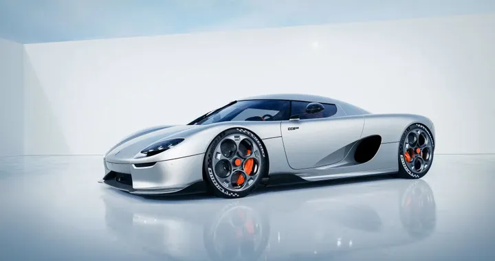 Koenigsegg CC850: entra in produzione la supersportiva da oltre 1.300 cavalli