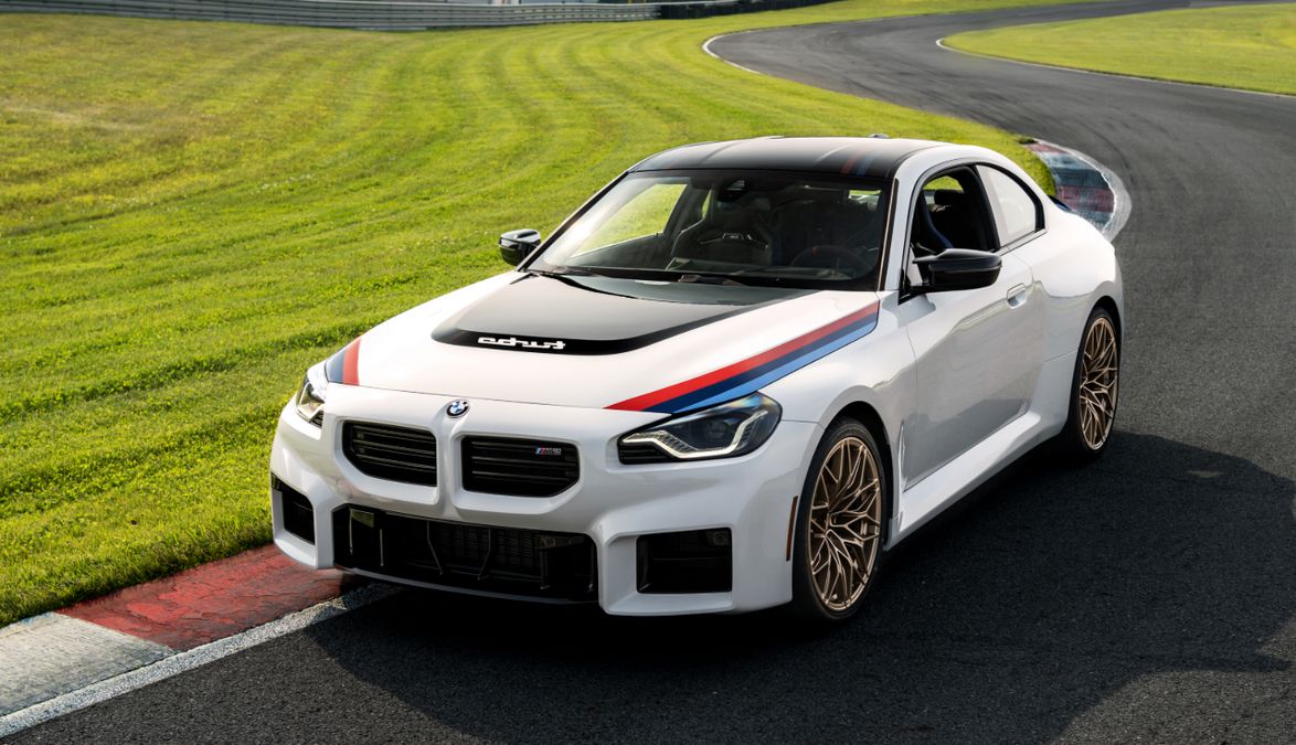 BMW M2 Turbo, la sportiva che omaggia la 2002 Turbo