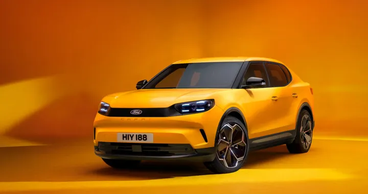 Ford Capri diventa (l'ennesimo) SUV Coupé elettrico... e prende il nome dall'Italia