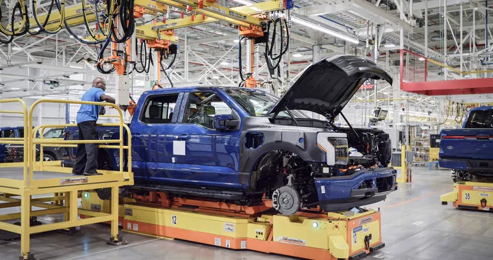 Ford F-150 Lightning, parte la produzione del pickup elettrico
