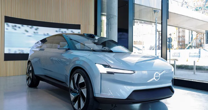 Volvo Concept Recharge e le soluzioni tech per aumentare l'autonomia e la sicurezza