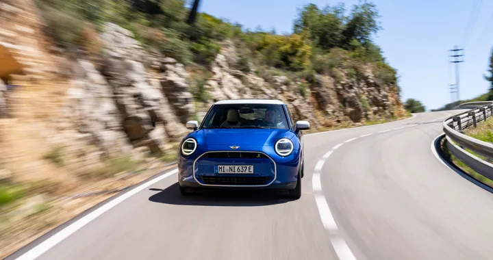 MINI Cooper ed Aceman elettriche, con i dazi potrebbero costare molto di più