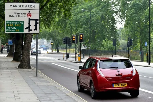 Nissan e Uber insieme per una Londra più pulita