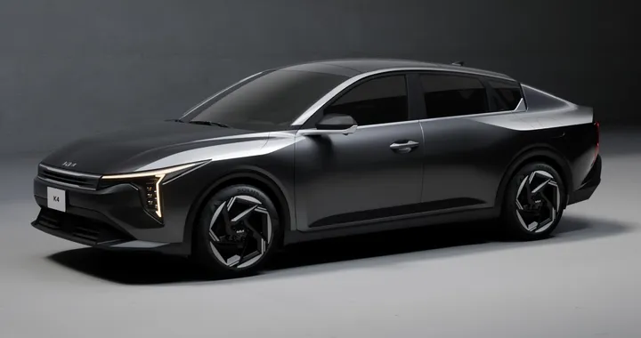 Kia K4 2025: le prime immagini della nuova berlina