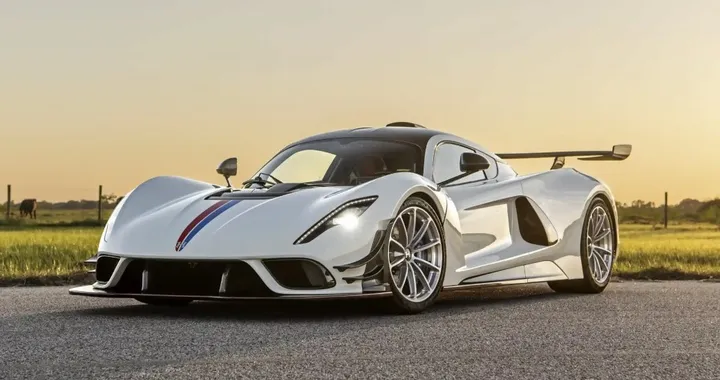 Hennessey Venom F5 Revolution, nuova supercar per la pista da oltre 1.800 CV