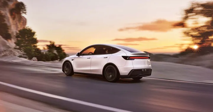Tesla ha iniziato a inviare i primi inviti per il lancio del servizio dei Robotaxi ad Austin
