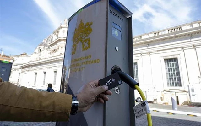 Vaticano, flotta a zero emissioni entro il 2030 con Elli (Volkswagen)