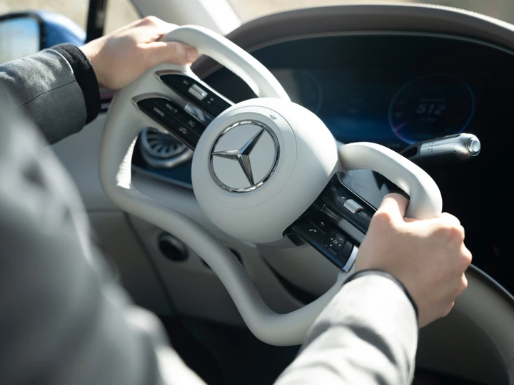 Mercedes EQS: arriva la tecnologia steer-by-wire
