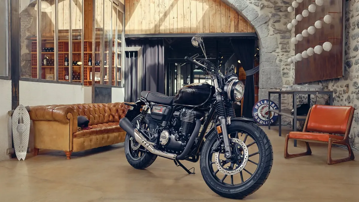 Honda GB350S, la piccola roadster essenziale che piace