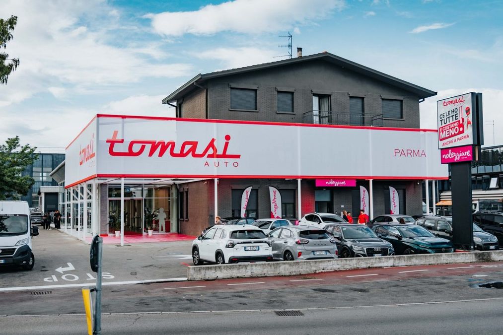 Anteprima: Tomasi Auto sbarca a Parma: inaugurato un maxistore dell’usato nella Motor Valley