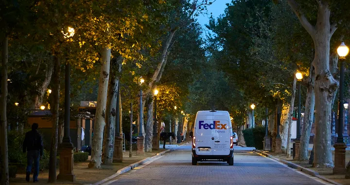 FedEx: entro il 2040 la sua flotta sarà solo elettrica