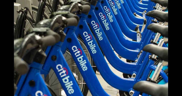 Agli italiani piace la mobilità condivisa: +170% di bike sharing nel 2017
