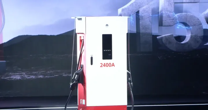 Huawei, ecco il supercharger da 1,5 MW. Ricarica 20 kWh in 1 minuto