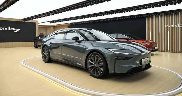 Toyota: alleanza con Huawei e Xiaomi per le auto elettriche in Cina