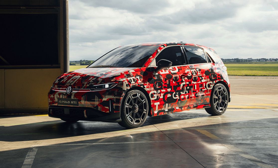 Volkswagen ID. Polo GTI, la prima hot hatch elettrica arriva nel 2026
