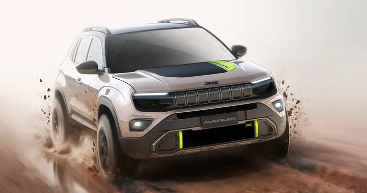 Jeep Avenger 4xe, le foto spia del modello ibrido con la trazione integrale