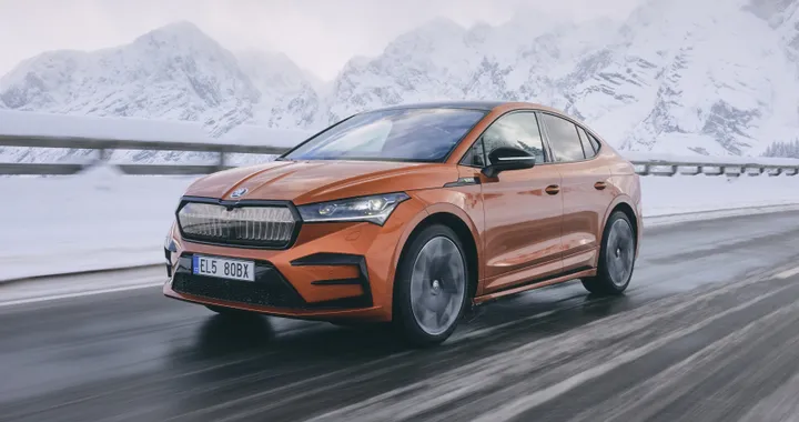 Skoda Enyaq, più potenza con il Model Year 2024. Prezzi