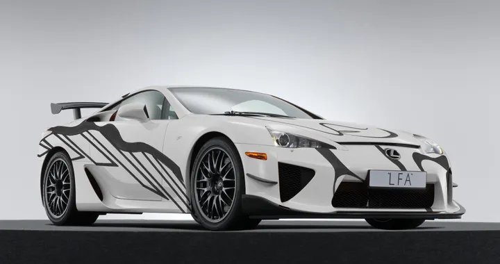 Lexus alla 24 Ore di Spa con una Art Car su base LFA