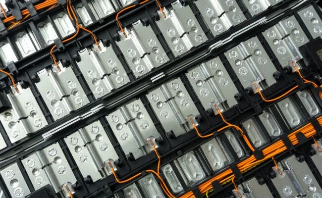 Bosch, per allungare la vita delle elettriche servono batterie più economiche da riparare