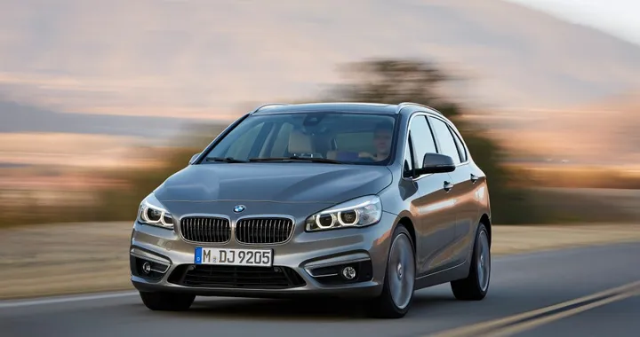 BMW Serie 2 Active Tourer, prima foto reale del nuovo modello