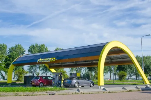 Elettriche: una maxi alleanza per la ricarica rapida in Europa