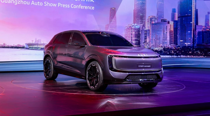 AUDI E SUV, 680 CV e 800 V per la Cina: il secondo modello senza i 4 anelli