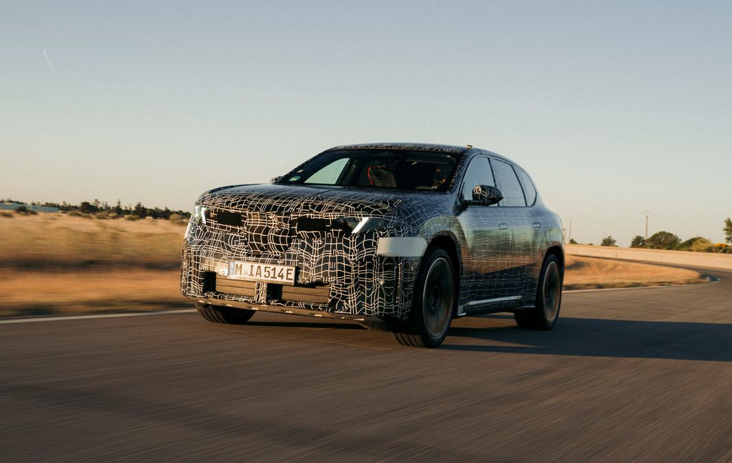 BMW iX3 Neue Klasse, rivoluzione in arrivo. Tecnologia, ricarica a 400 kW e lunga autonomia
