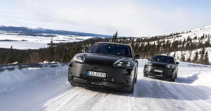 Porsche Cayenne elettrica: test in condizioni estreme, reali e virtuali